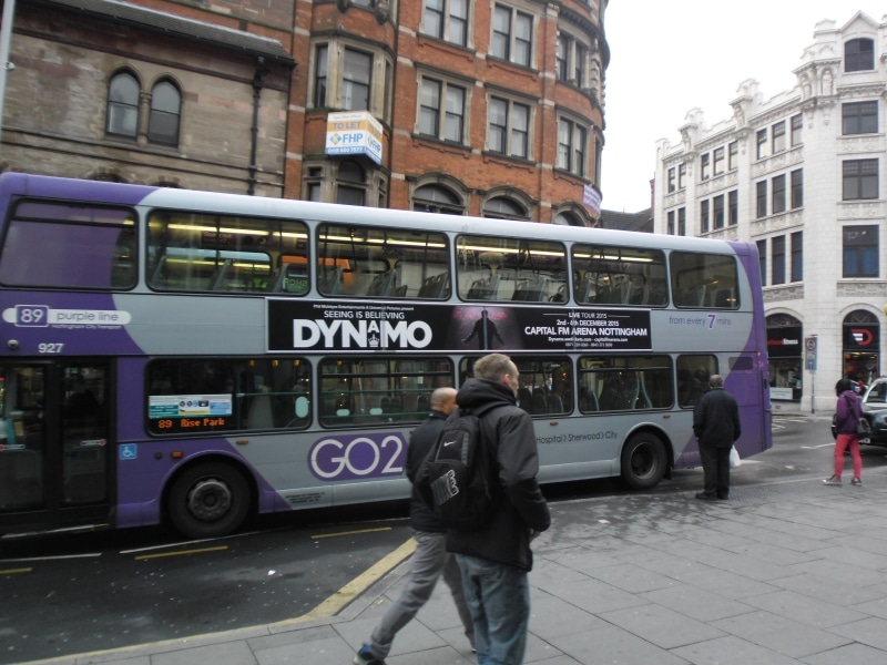 Dynamo-super-bus-advert